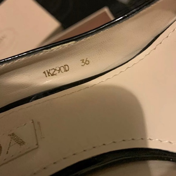 Prada Classic Open Toe Pump (like New) - Picture 4 of 9